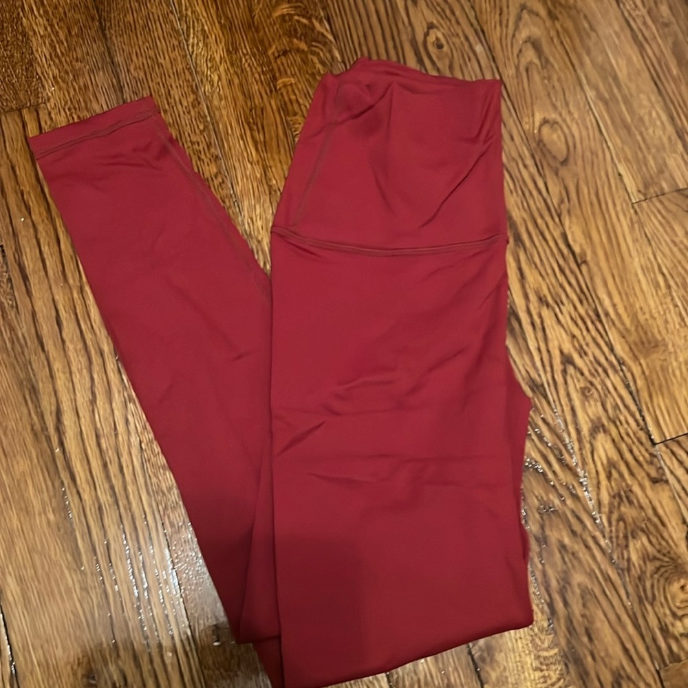 New without tag Born Primitive High rise workout leggings